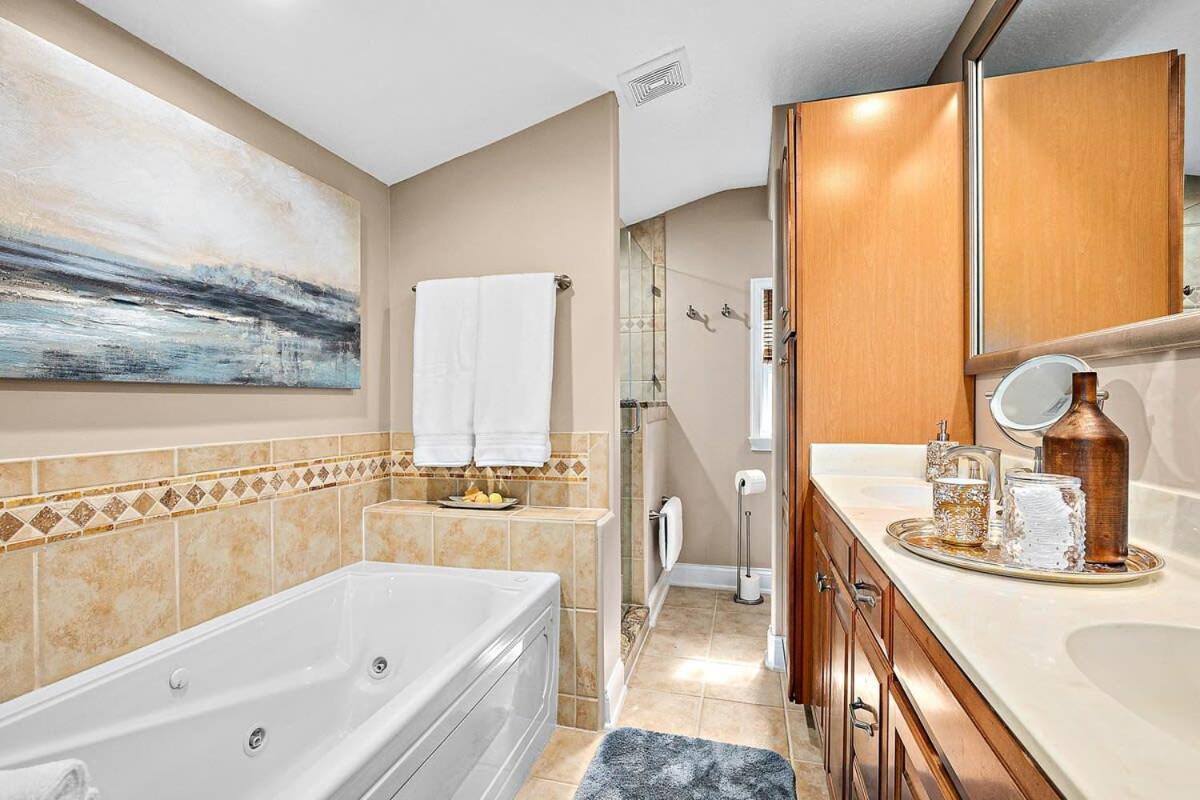 Вилла Casa Desoto - Luxury Downtown Oasis Сент-Огастин Экстерьер фото