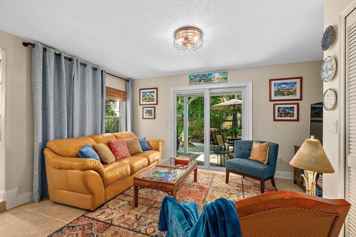 Вилла Casa Desoto - Luxury Downtown Oasis Сент-Огастин Экстерьер фото